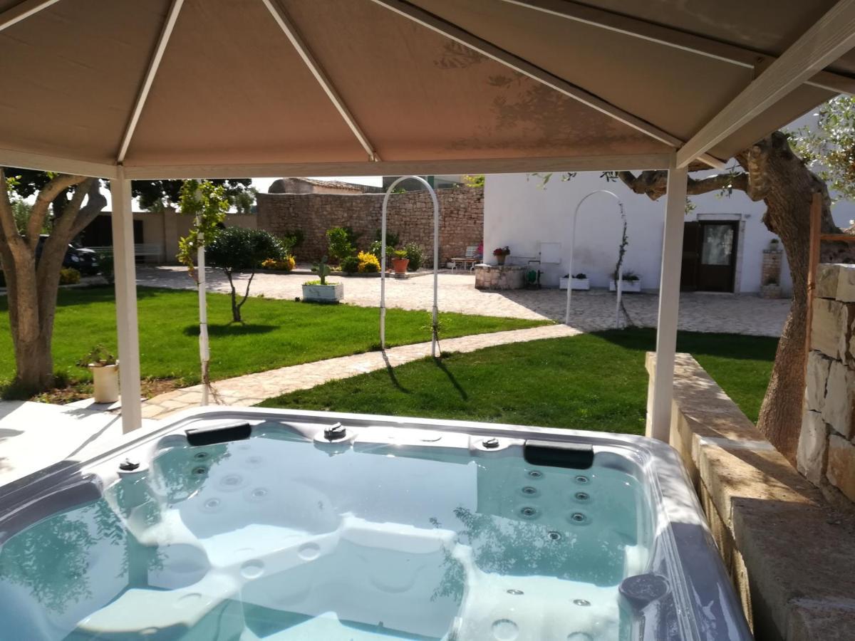 Masseria Poli Country House コンヴェルサーノ エクステリア 写真