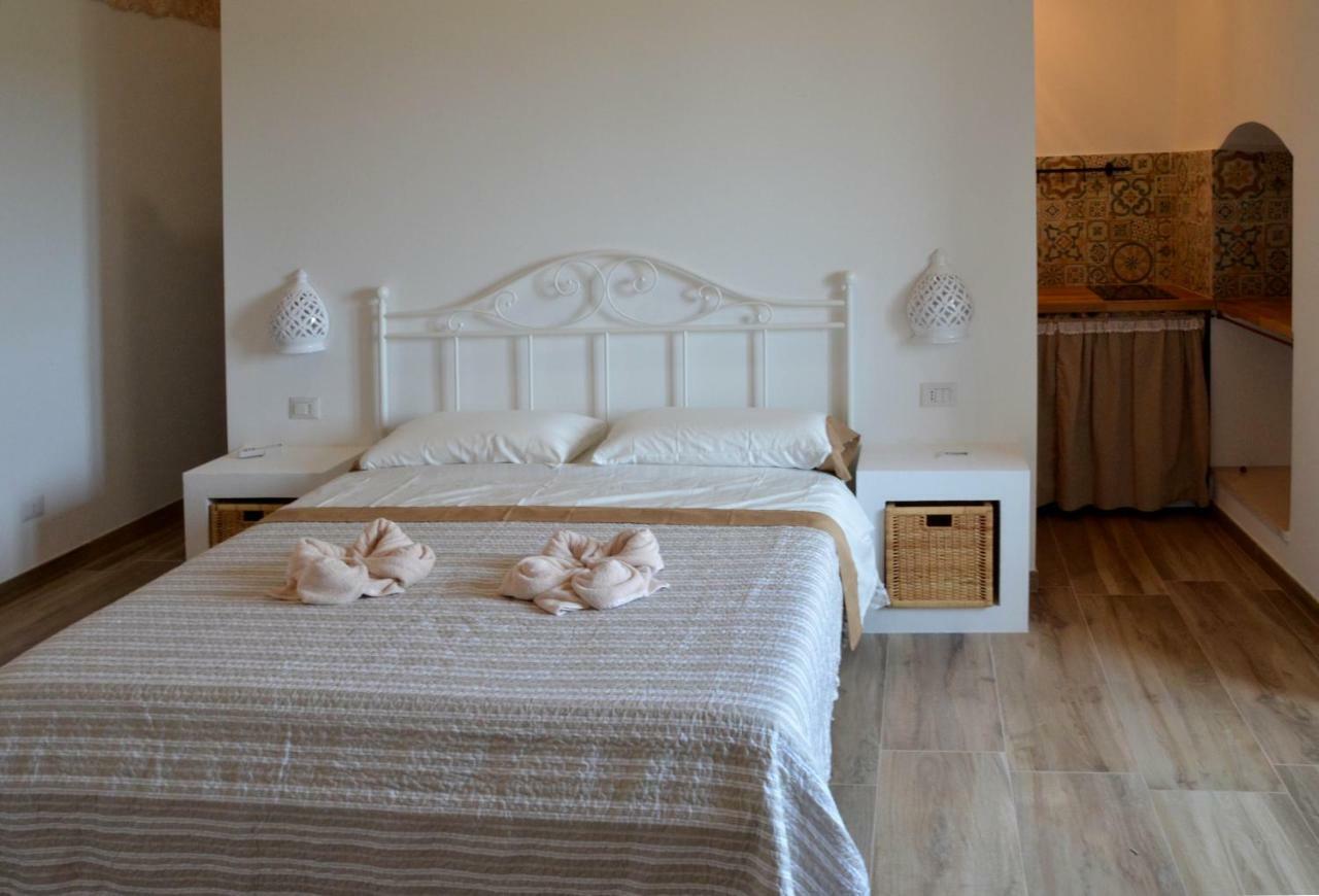 Masseria Poli Country House コンヴェルサーノ エクステリア 写真